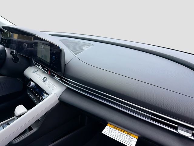 New 2026 Hyundai Elantra Limited image 31
