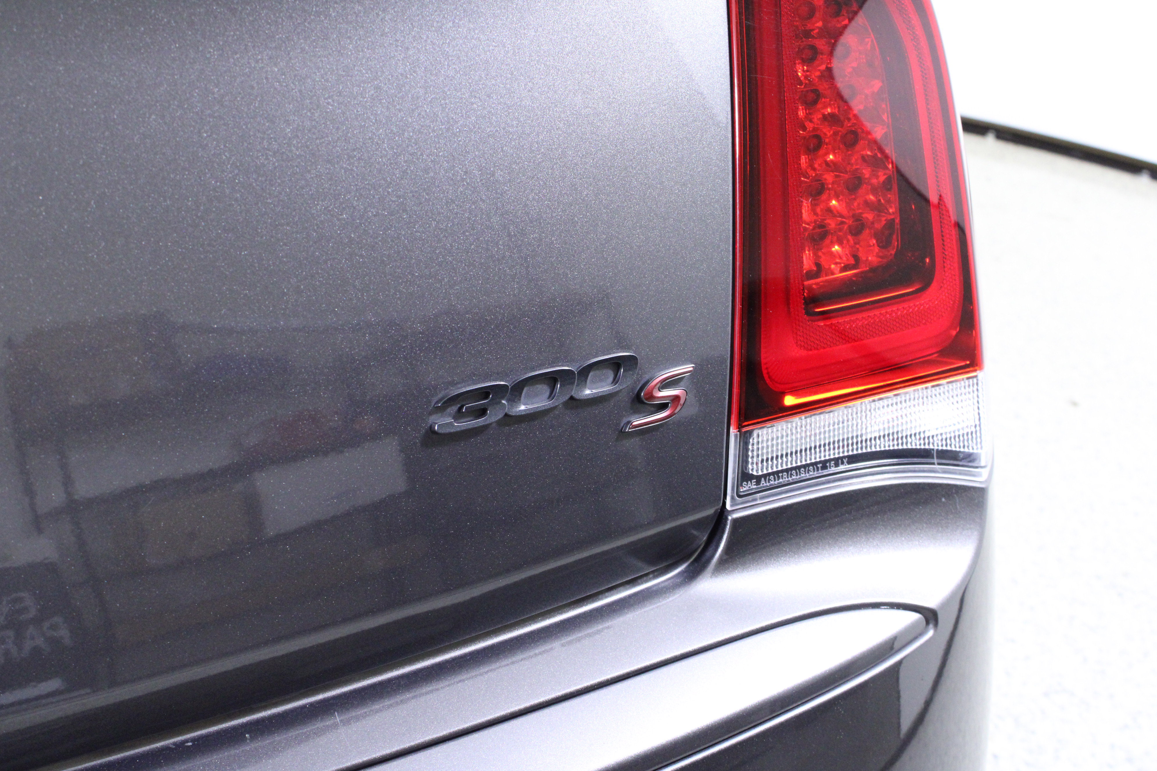 Used 2021 Chrysler 300 S w/ S Model Appearance Package RWD image 9