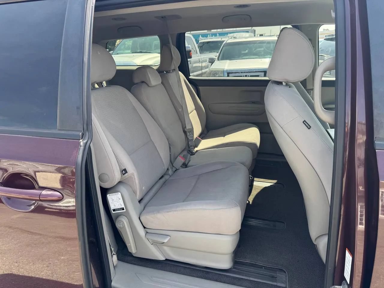 Used 2018 Kia Sedona LX FWD image 16