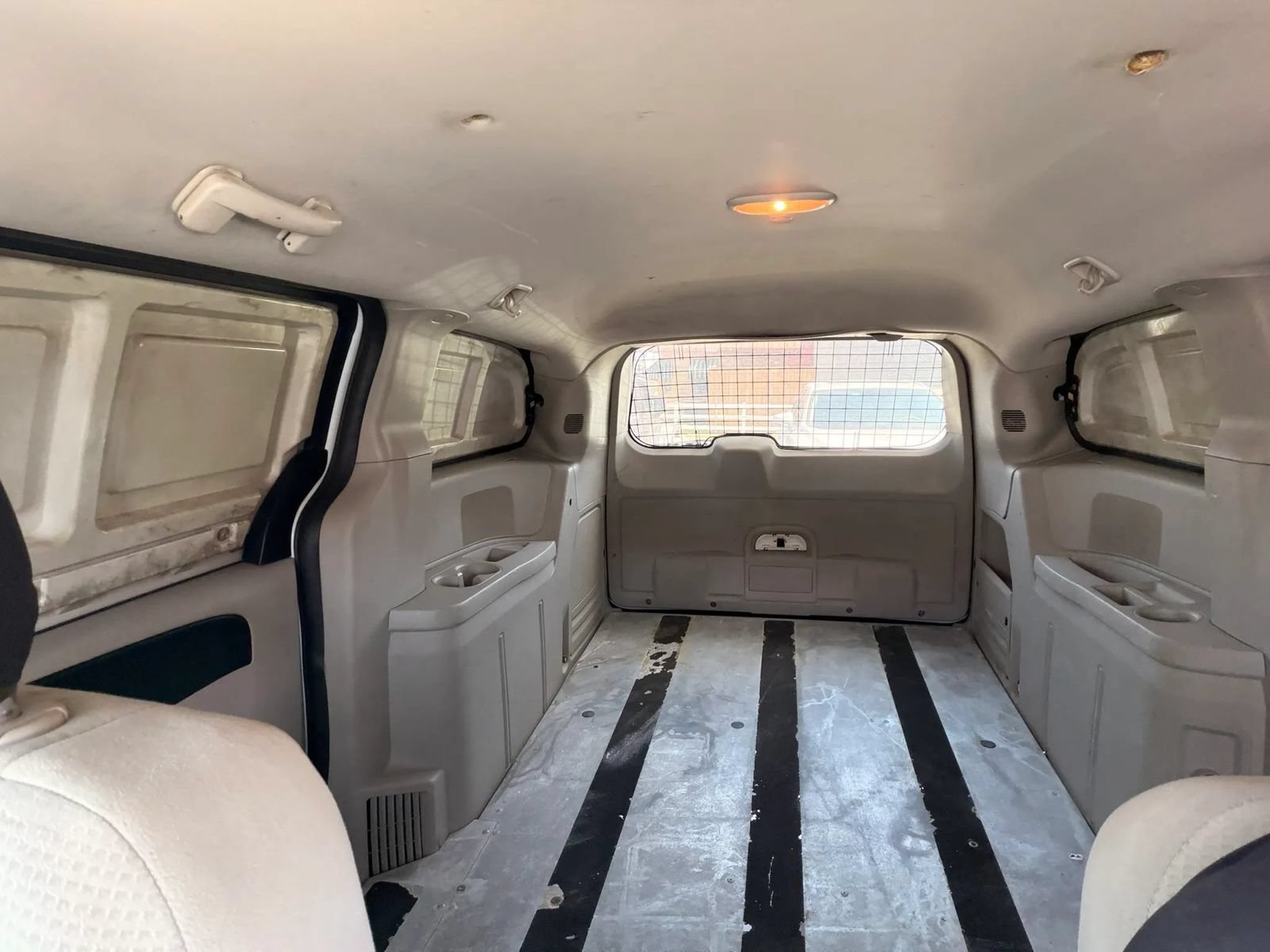 Used 2014 RAM C/V Tradesman FWD image 11