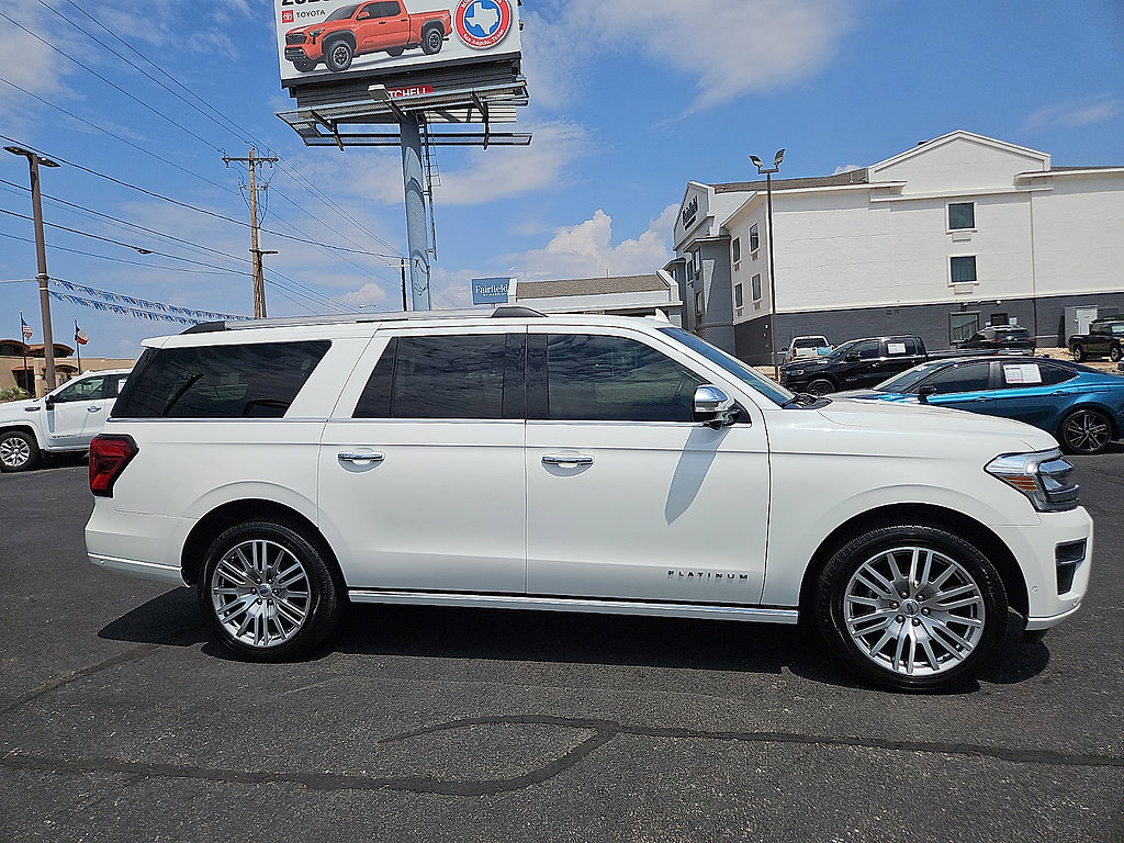 Used 2024 Ford Expedition Max Platinum RWD image 5