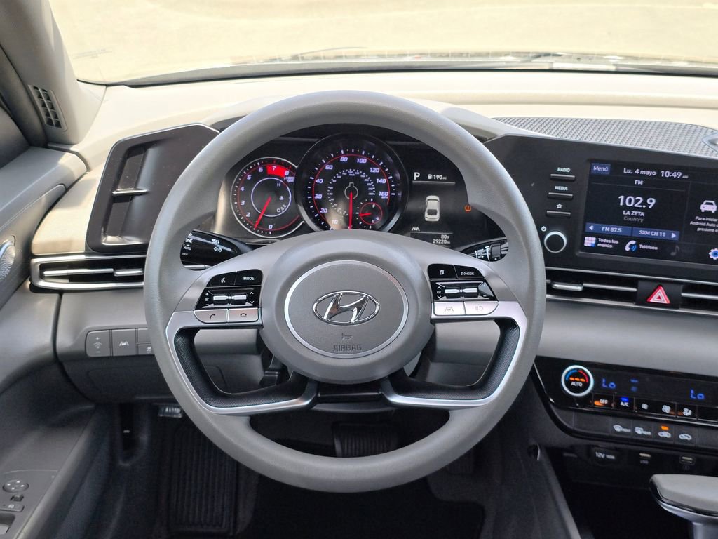 Used 2022 Hyundai Elantra SEL FWD image 16