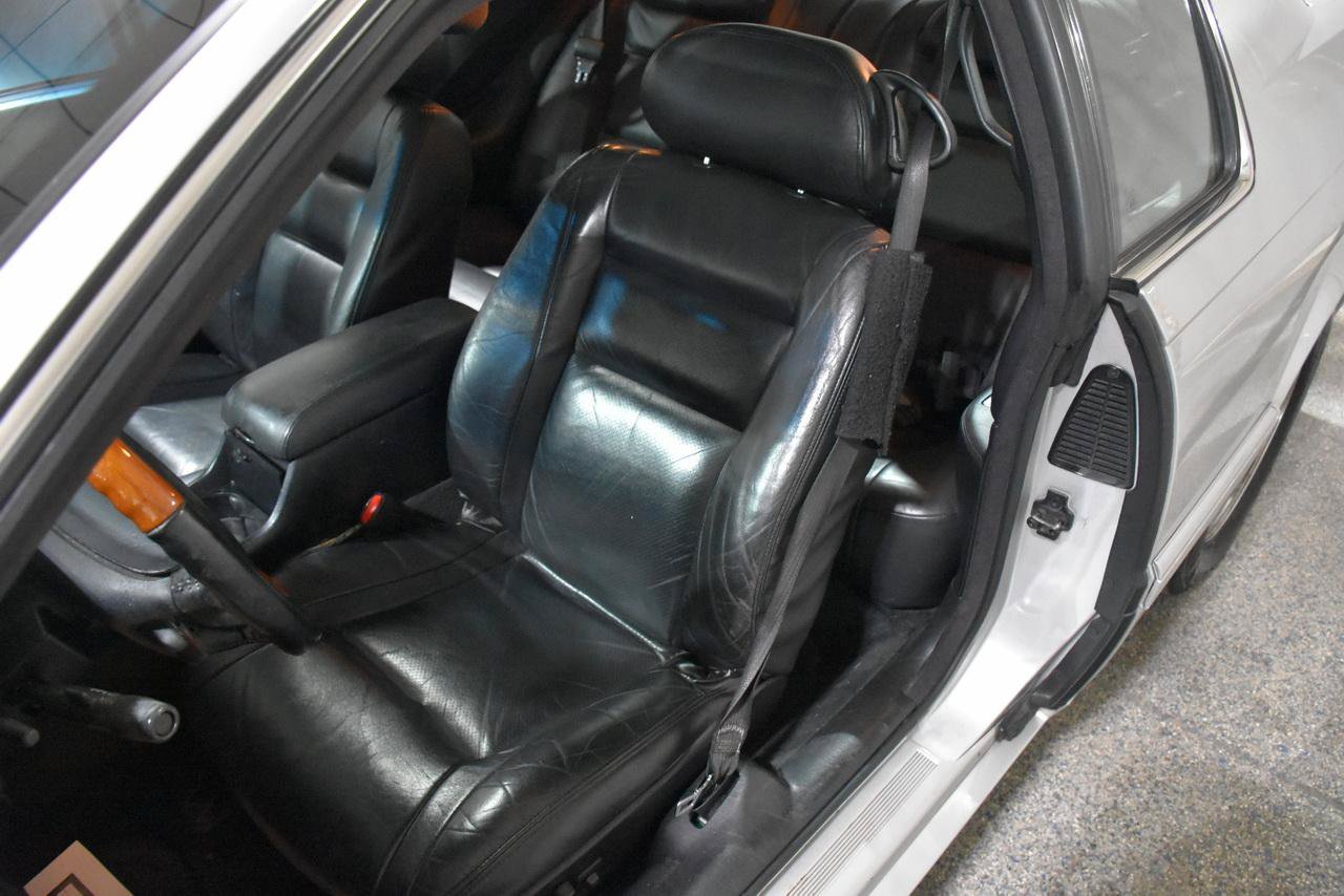 Used 2001 Cadillac Eldorado Touring FWD image 34
