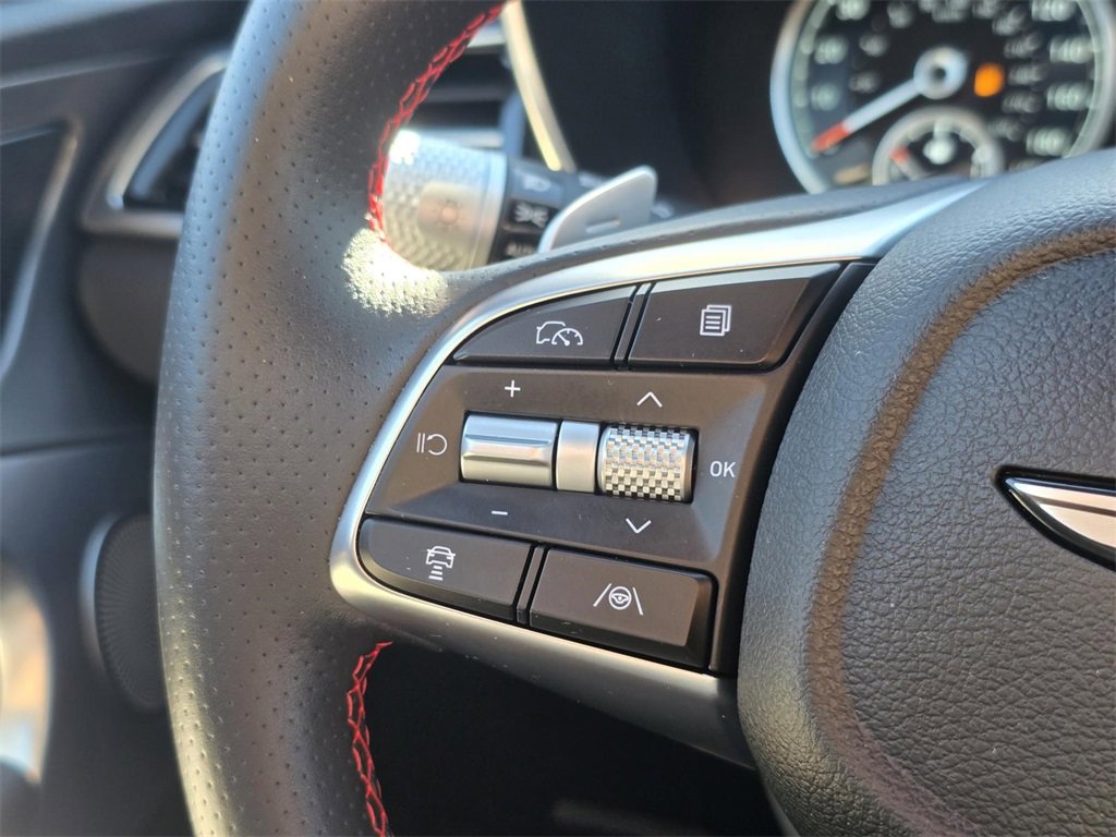 Used 2025 Genesis G70 3.3T Advanced image 9