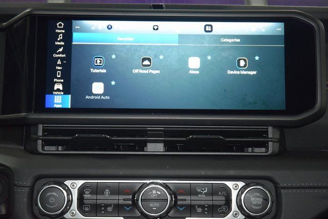 Used 2024 Jeep Wrangler Sahara w/ Technology Group image 31