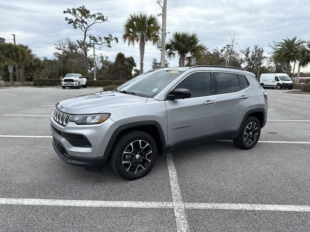 Used 2022 Jeep Compass Latitude w/ Sun and Sound Group image 7