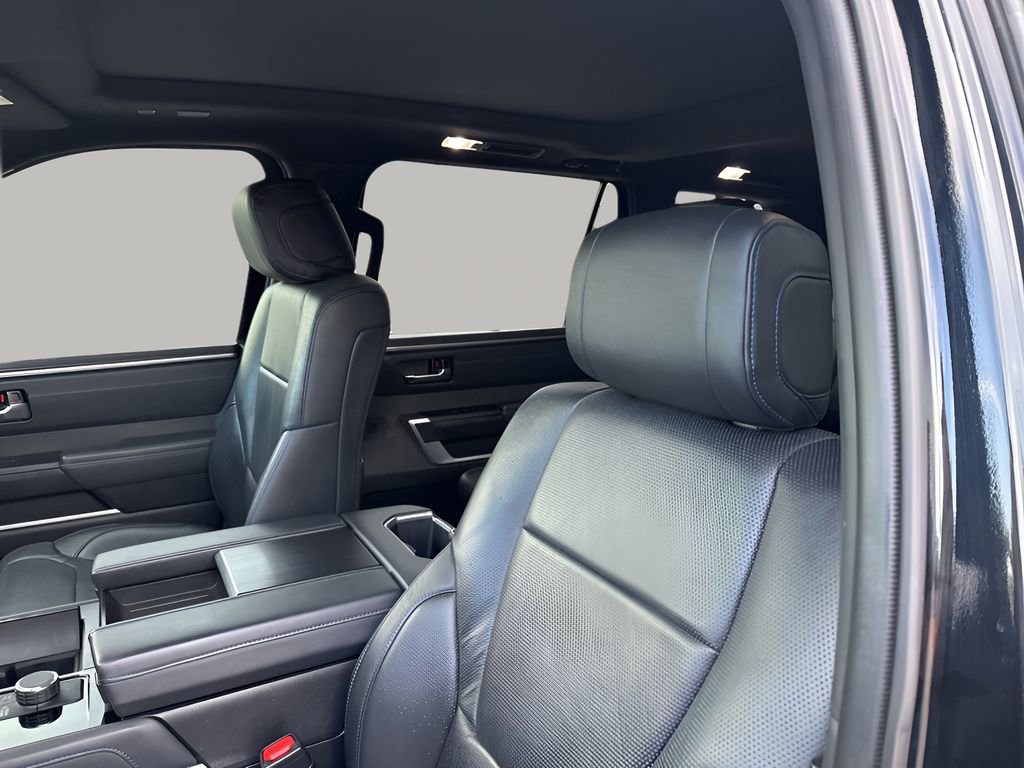 Used 2024 Toyota Sequoia Platinum image 27