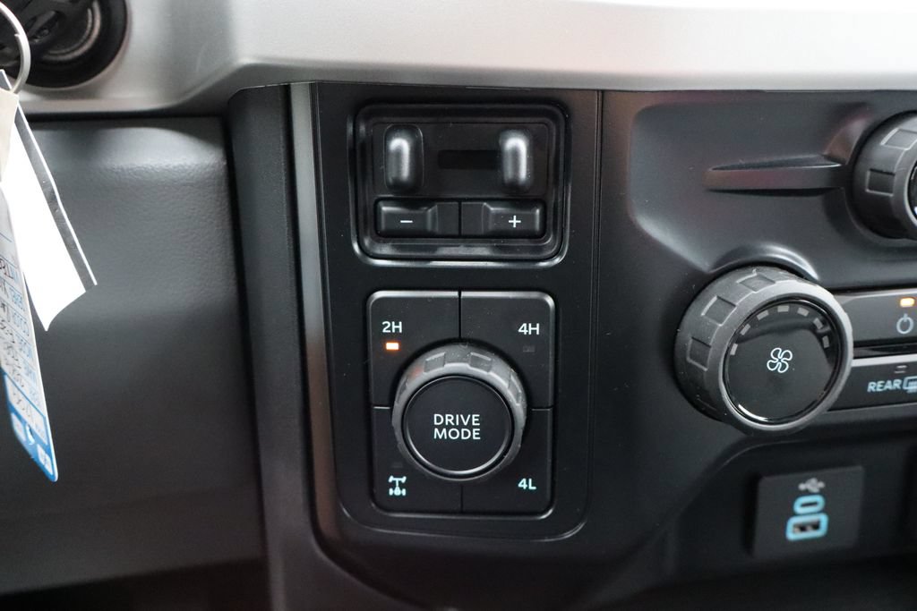 New 2026 Ford F350 XLT w/ 360-Degree Camera Package AWD/4WD image 30