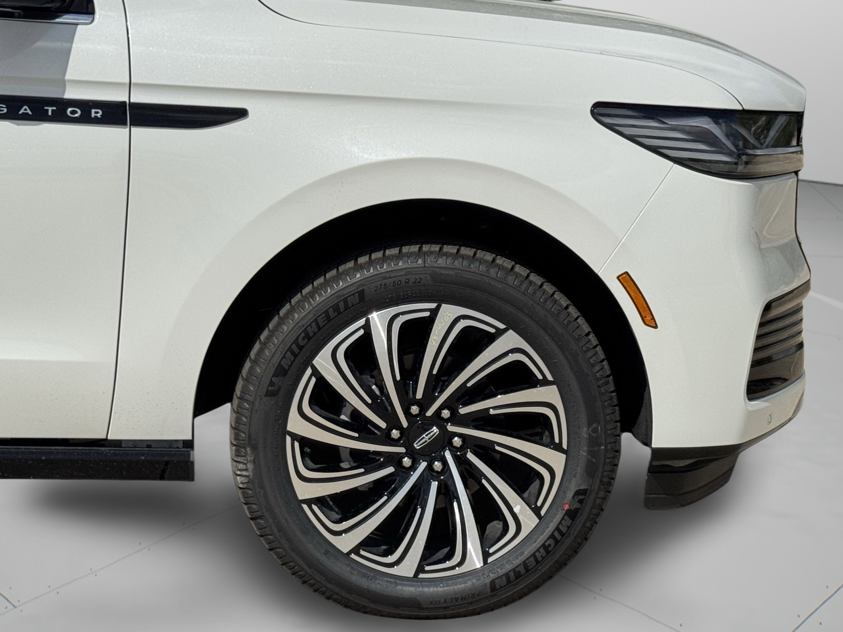 New 2026 Lincoln Navigator L Black Label AWD/4WD image 33