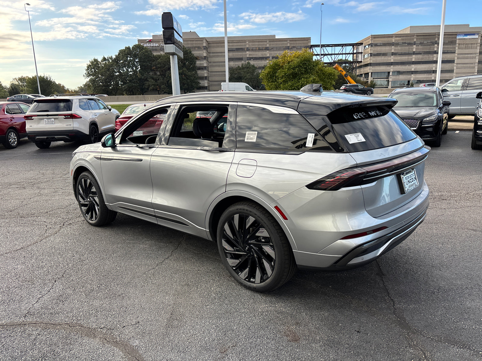 New 2026 Lincoln Nautilus Black Label w/ Jet Appearance Package image 5