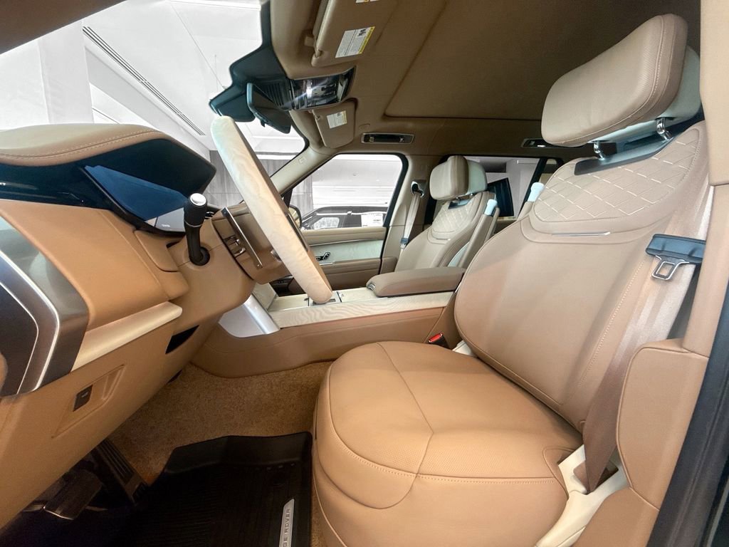 New 2026 Land Rover Range Rover SV image 16