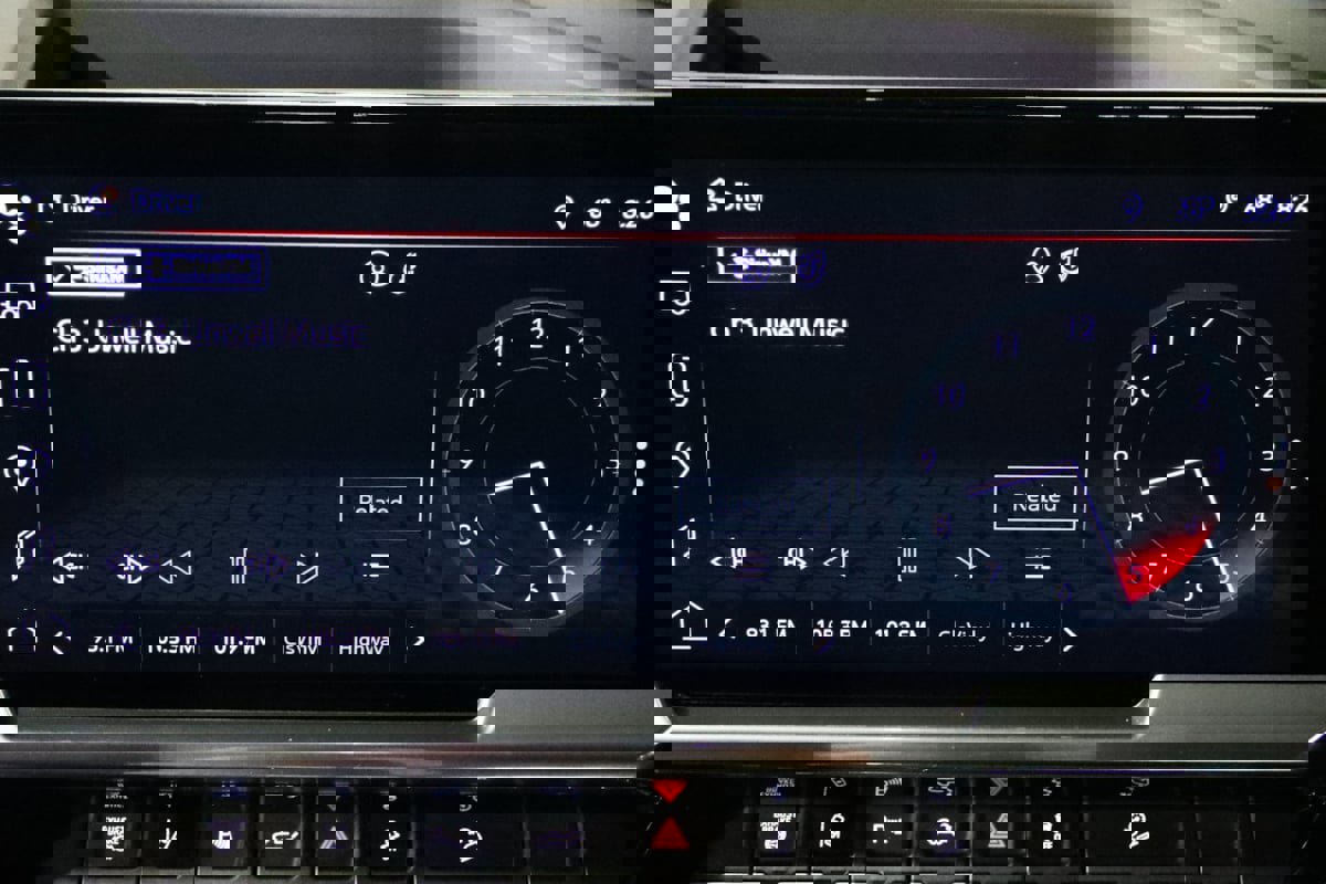 Used 2025 GMC Sierra 3500 SLT w/ SLT Premium Package image 58