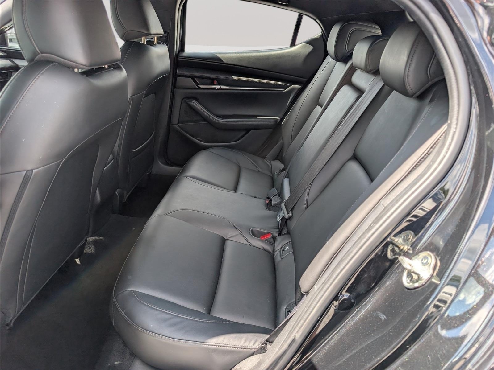 Used 2024 MAZDA MAZDA3 s FWD image 14