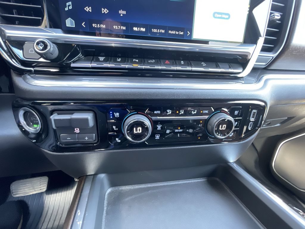 Certified 2025 Chevrolet Silverado 2500 High Country w/ High Country Premium Package AWD/4WD image 36