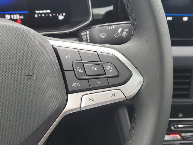 New 2026 Volkswagen Jetta SE FWD image 16