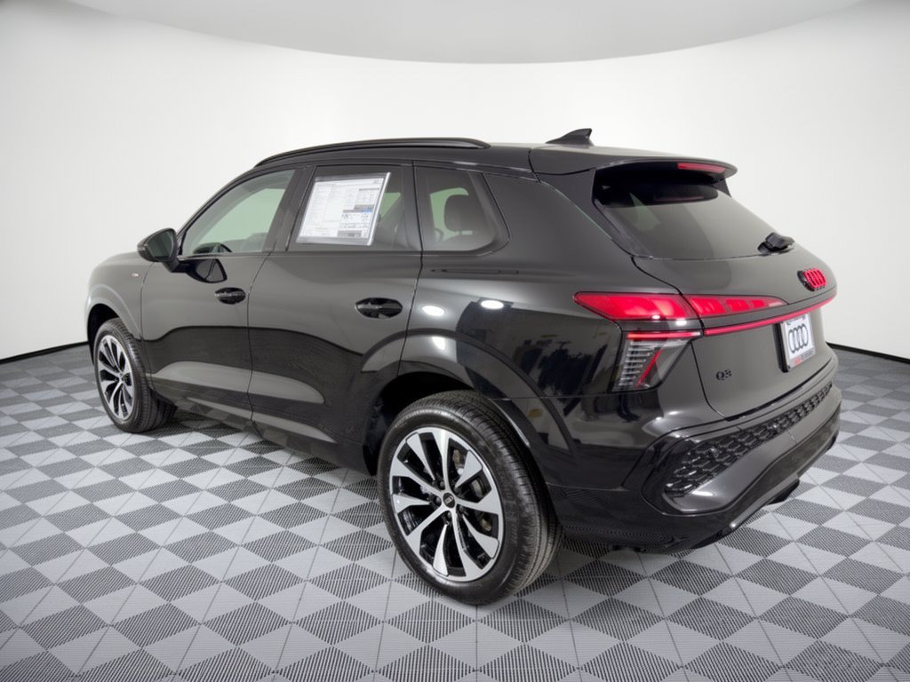 New 2026 Audi Q3 quattro 2.0T AWD/4WD image 3