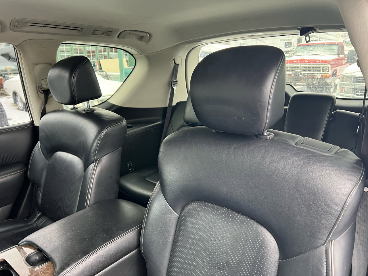 Used 2016 INFINITI QX80 4WD w/ Driver's Assistance Package image 10