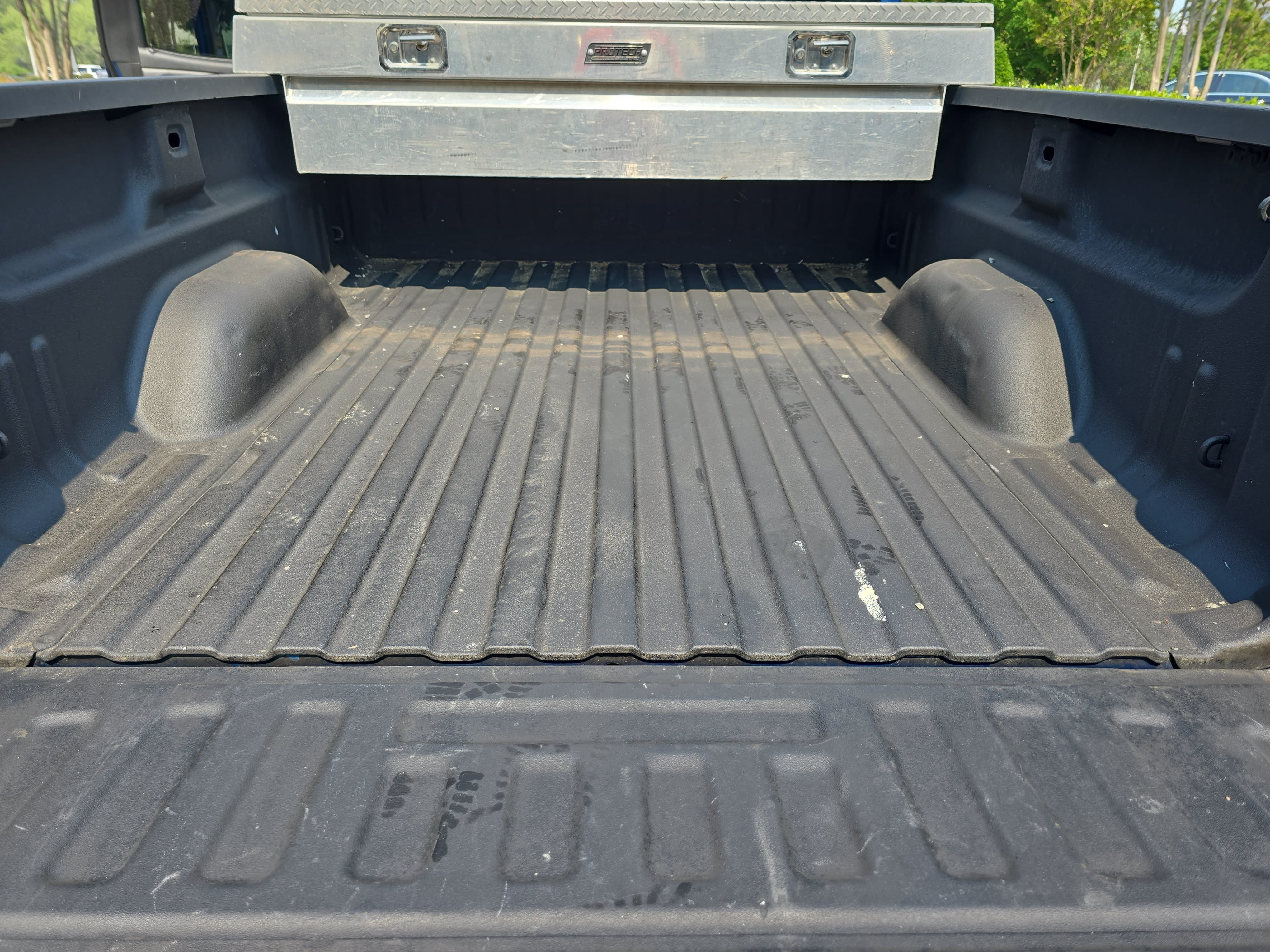 Used 2015 GMC Sierra 1500 SLT w/ All-Terrain Package AWD/4WD image 12