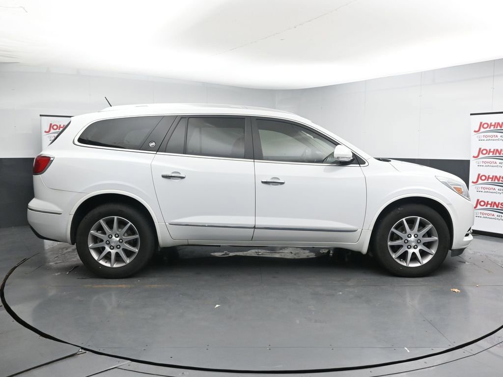 Used 2017 Buick Enclave Leather FWD image 9