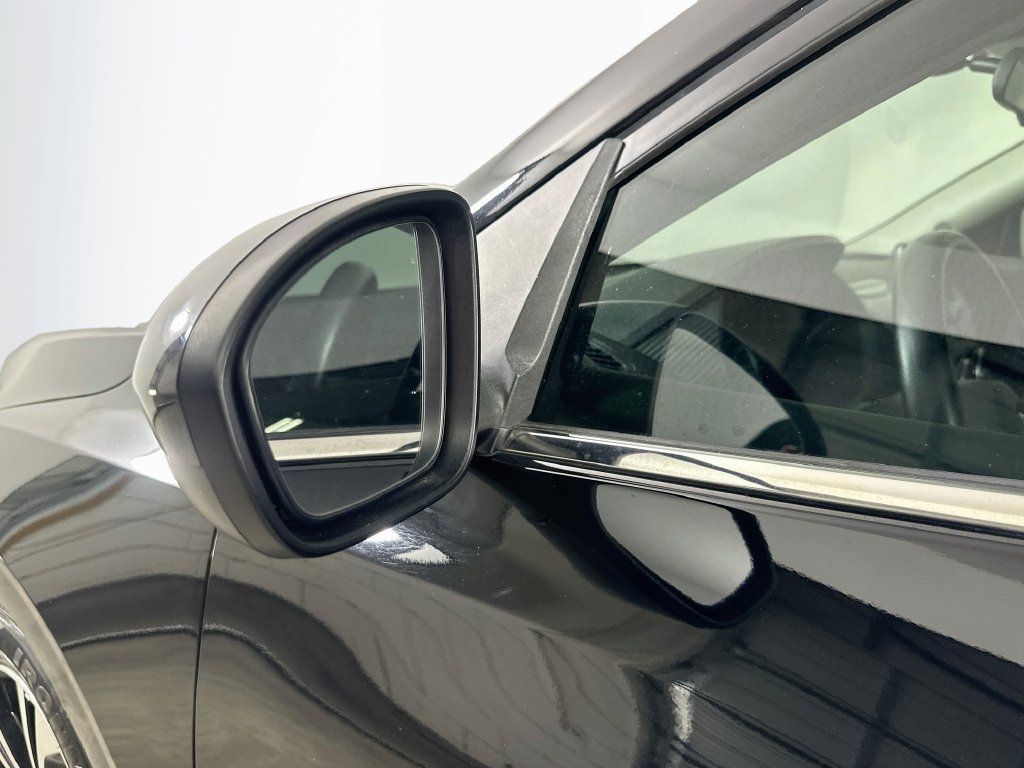 Used 2023 Nissan Sentra SV FWD image 39