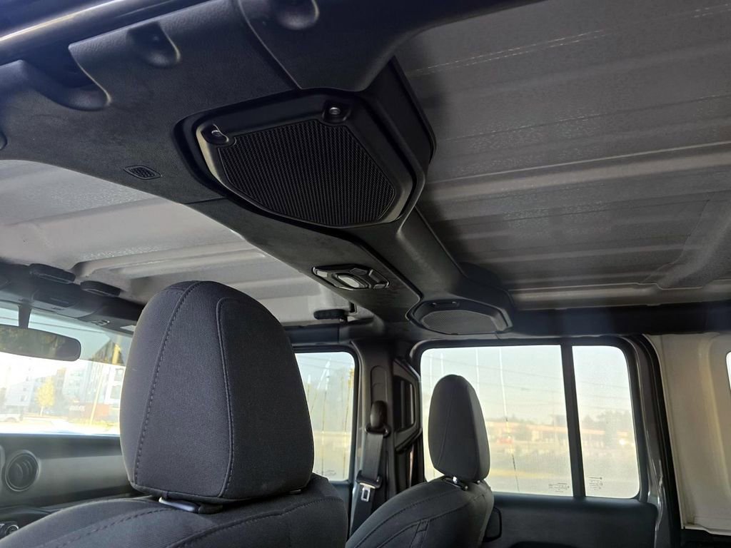Used 2019 Jeep Wrangler Unlimited Sport S image 28