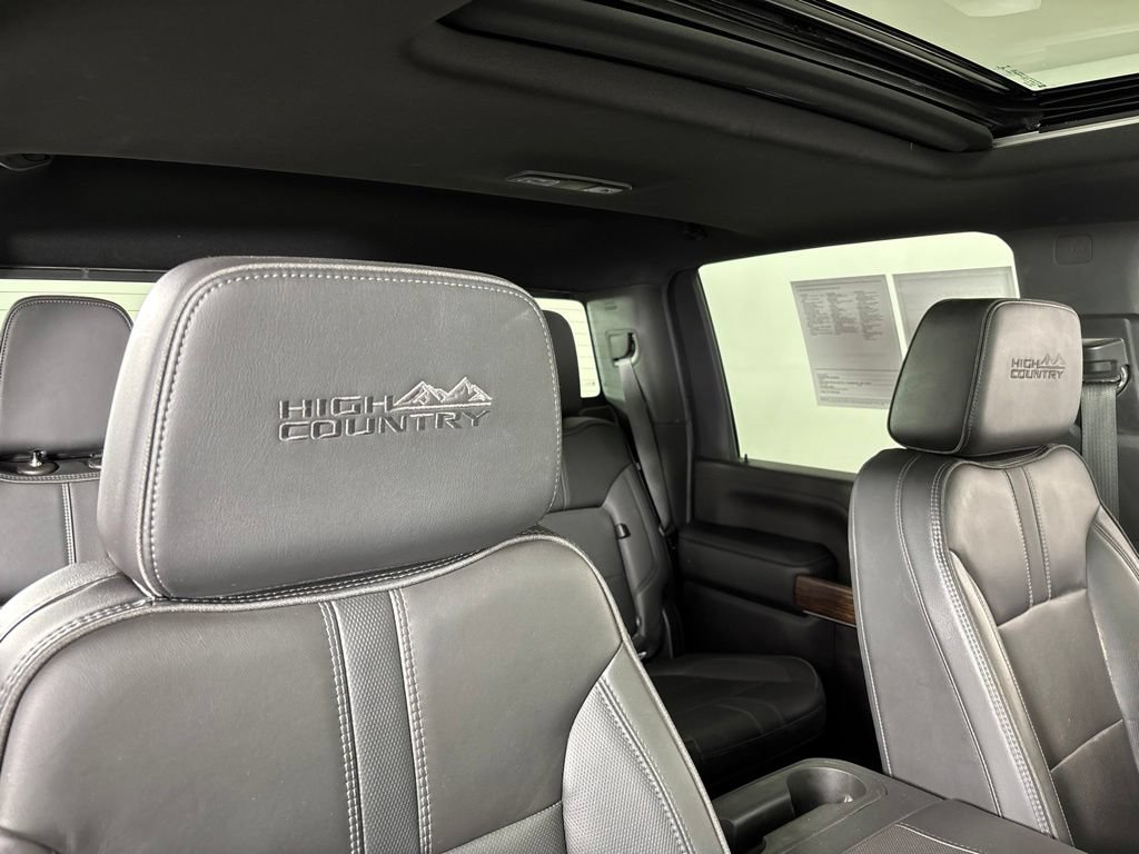 Certified 2023 Chevrolet Silverado 3500 High Country AWD/4WD image 8