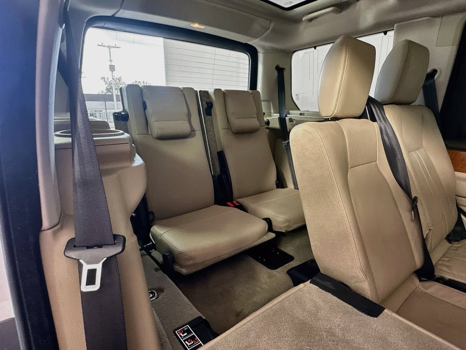 Used 2013 Land Rover LR4 HSE AWD/4WD image 28