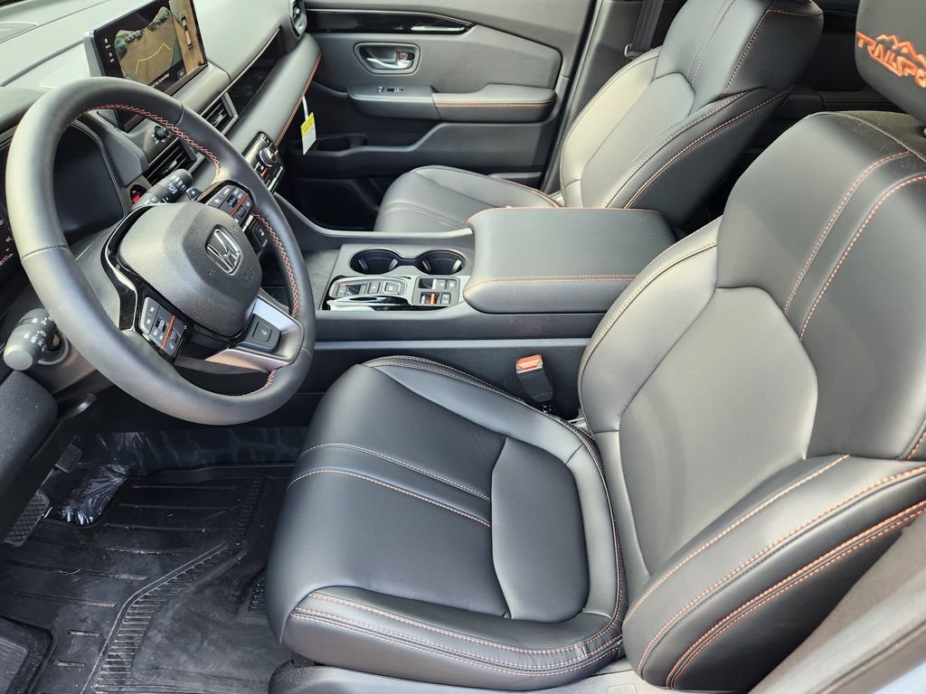 Used 2026 Honda Pilot TrailSport image 10
