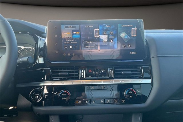 New 2026 Nissan Pathfinder SV image 6