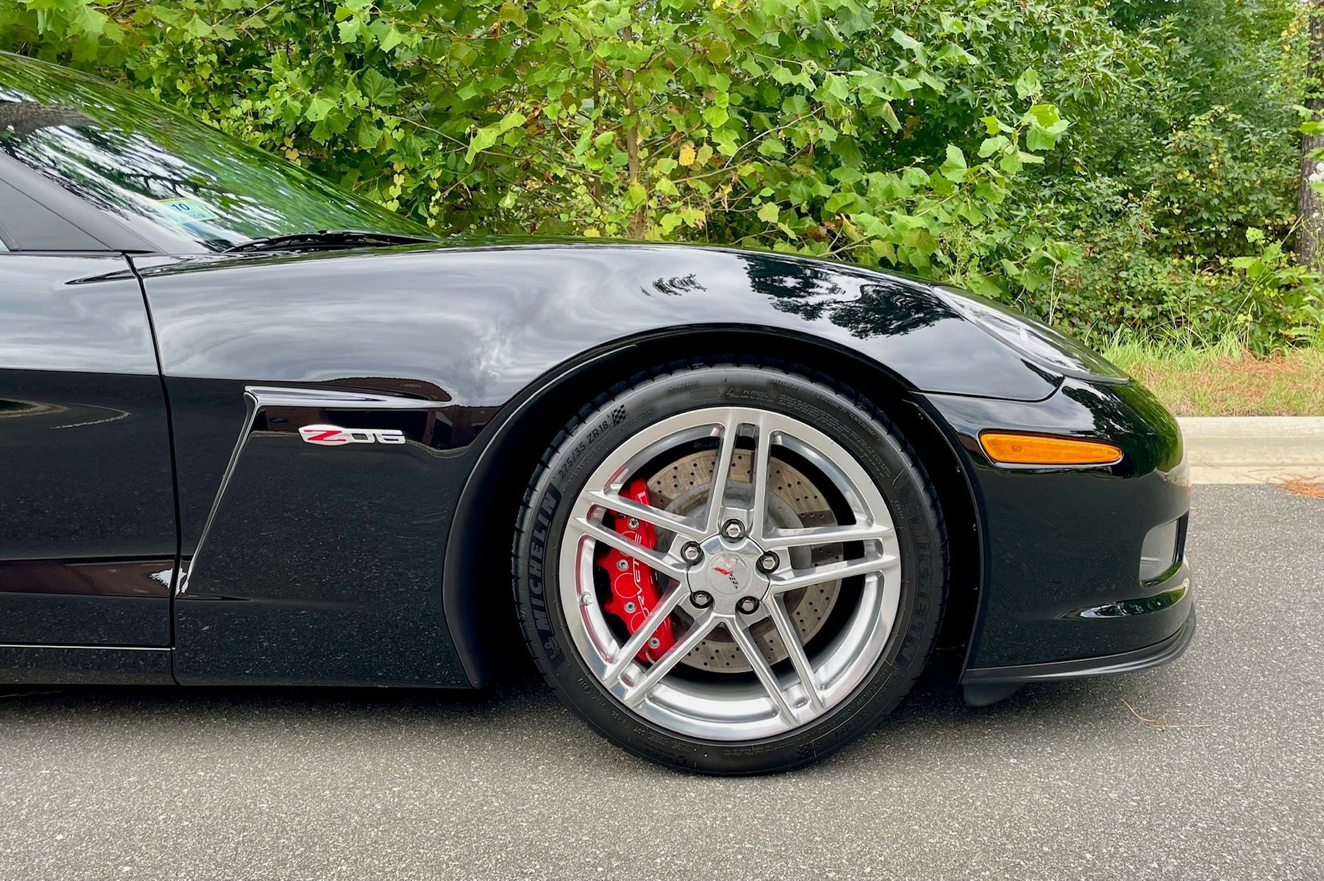 Used 2007 Chevrolet Corvette Z06 w/ Preferred Equipment Group image 16