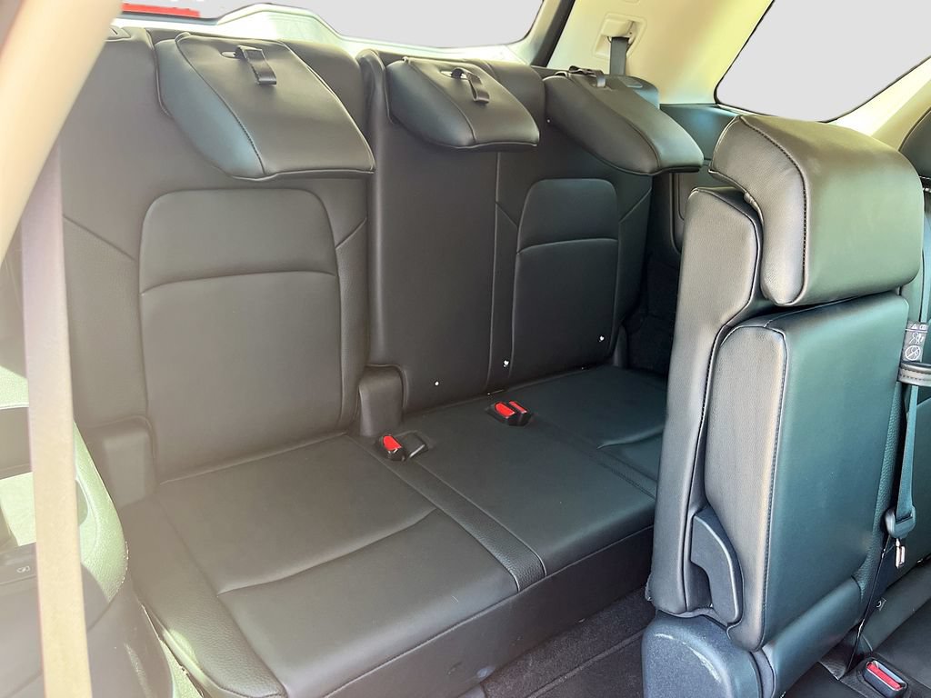 Used 2022 Nissan Pathfinder SL AWD/4WD image 28