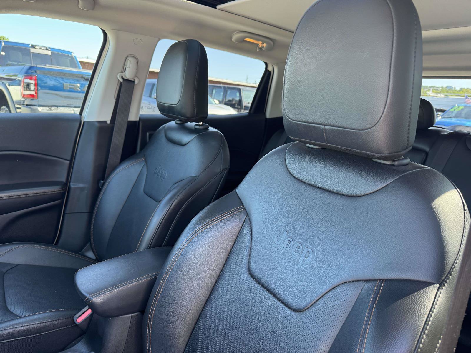 Used 2021 Jeep Compass Limited w/ Sun and Sound Group AWD/4WD image 26