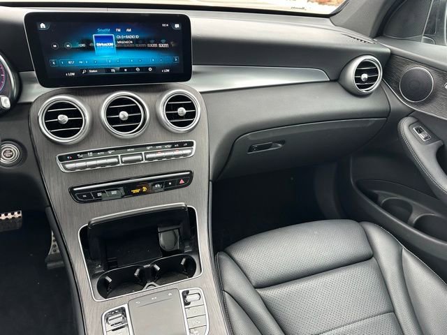 Used 2022 Mercedes-Benz GLC 300 4MATIC image 16