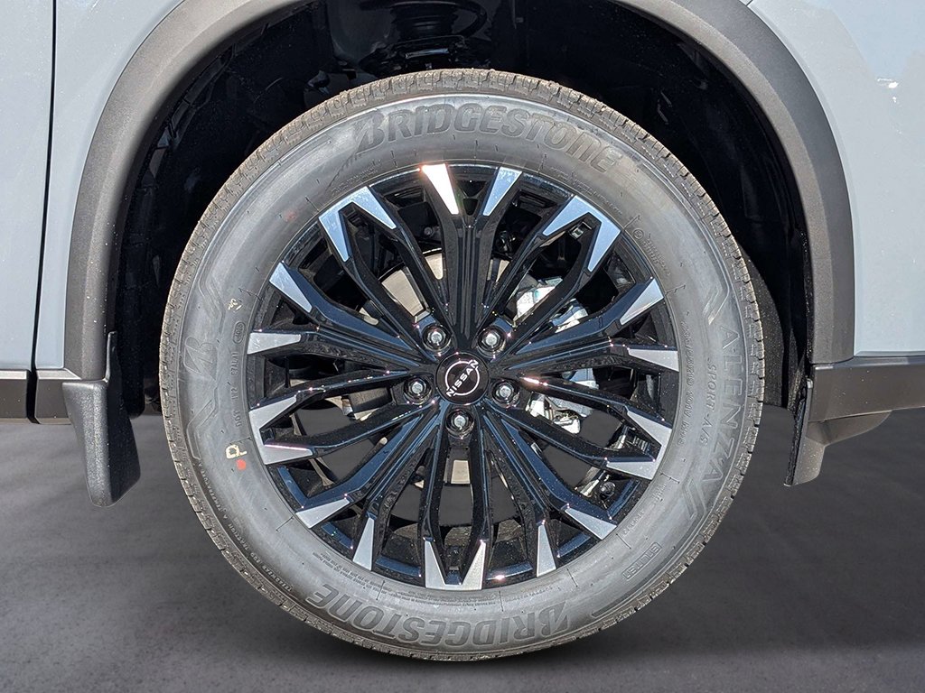 New 2026 Nissan Rogue Dark Armor FWD image 9