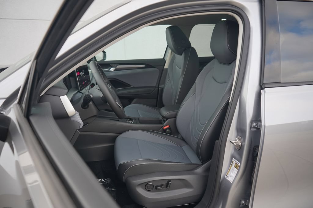 New 2026 Volkswagen Tiguan SE FWD image 6