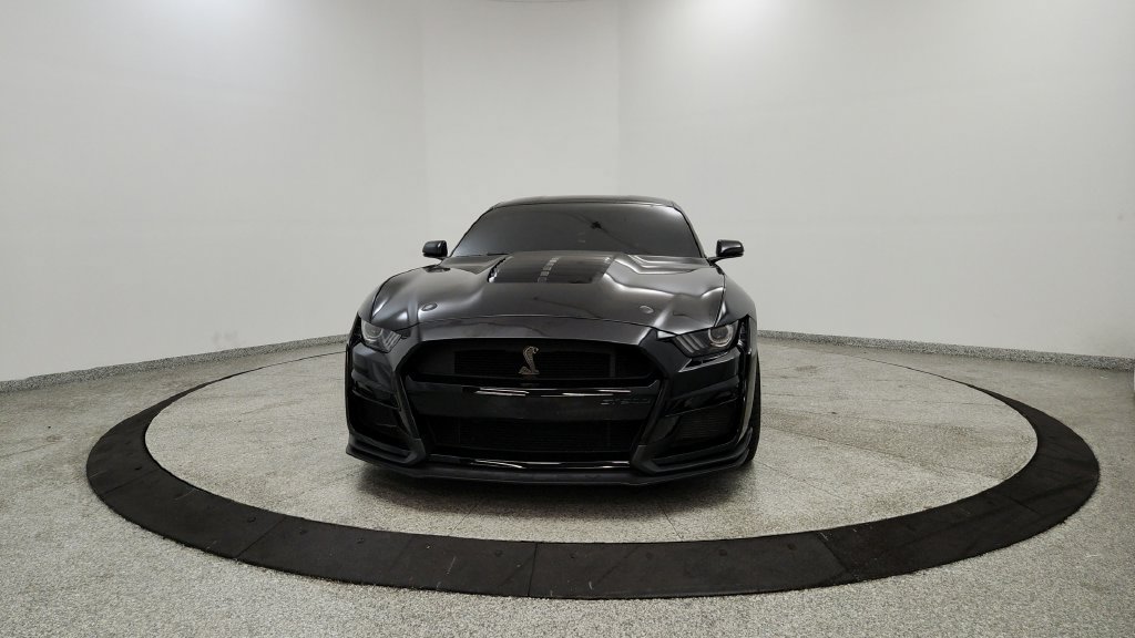 Used 2020 Ford Mustang Shelby GT500 w/ Technology Package RWD image 8