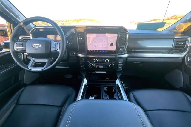 Used 2025 Ford F250 Lariat w/ Chrome Package image 8