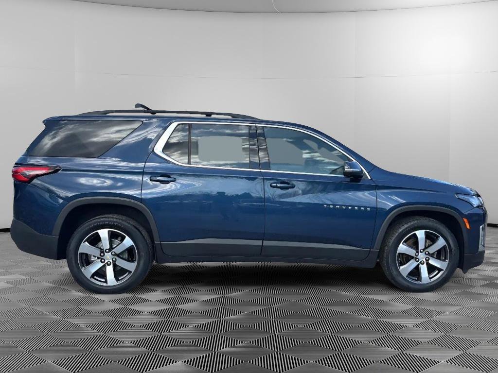 Certified 2023 Chevrolet Traverse LT w/ LT Premium Package AWD/4WD image 6