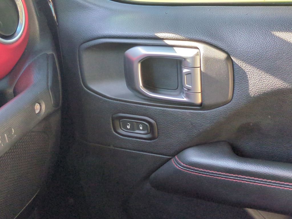 Used 2018 Jeep Wrangler Unlimited Rubicon image 39