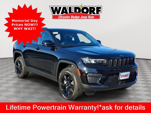 New 2025 Jeep Grand Cherokee Altitude AWD/4WD image 1