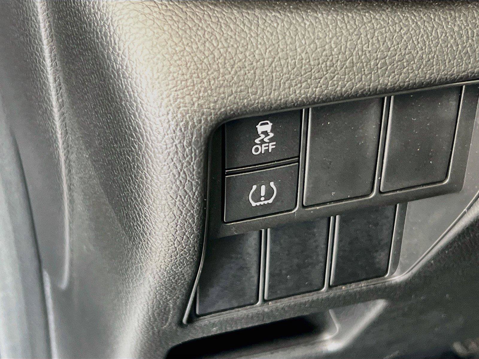 Used 2018 Honda CR-V LX image 14