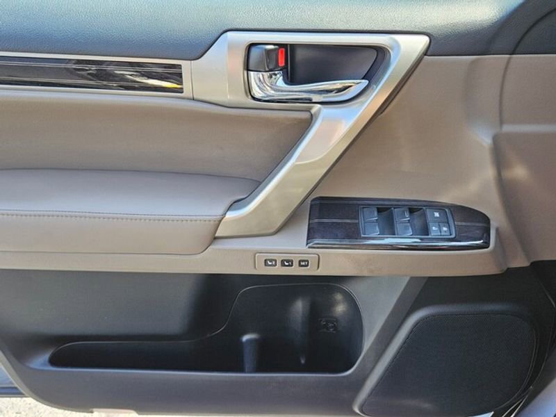 Used 2021 Lexus GX 460 Premium image 33
