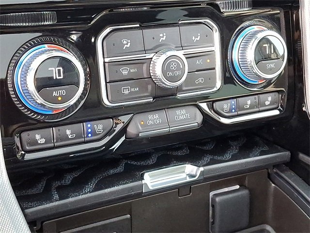 Used 2023 GMC Yukon XL Denali image 13