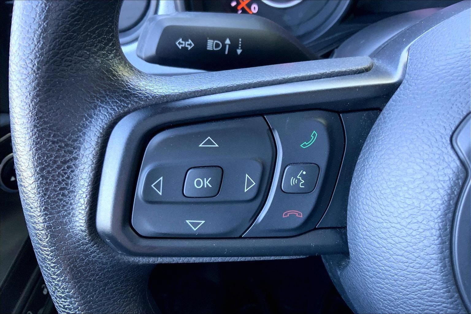 Certified 2024 Jeep Gladiator Sport AWD/4WD image 18