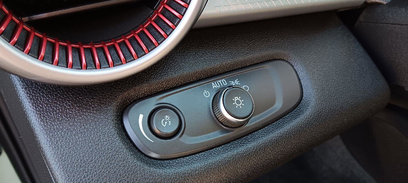 Used 2024 Chevrolet Trax RS w/ Driver Confidence Package image 10