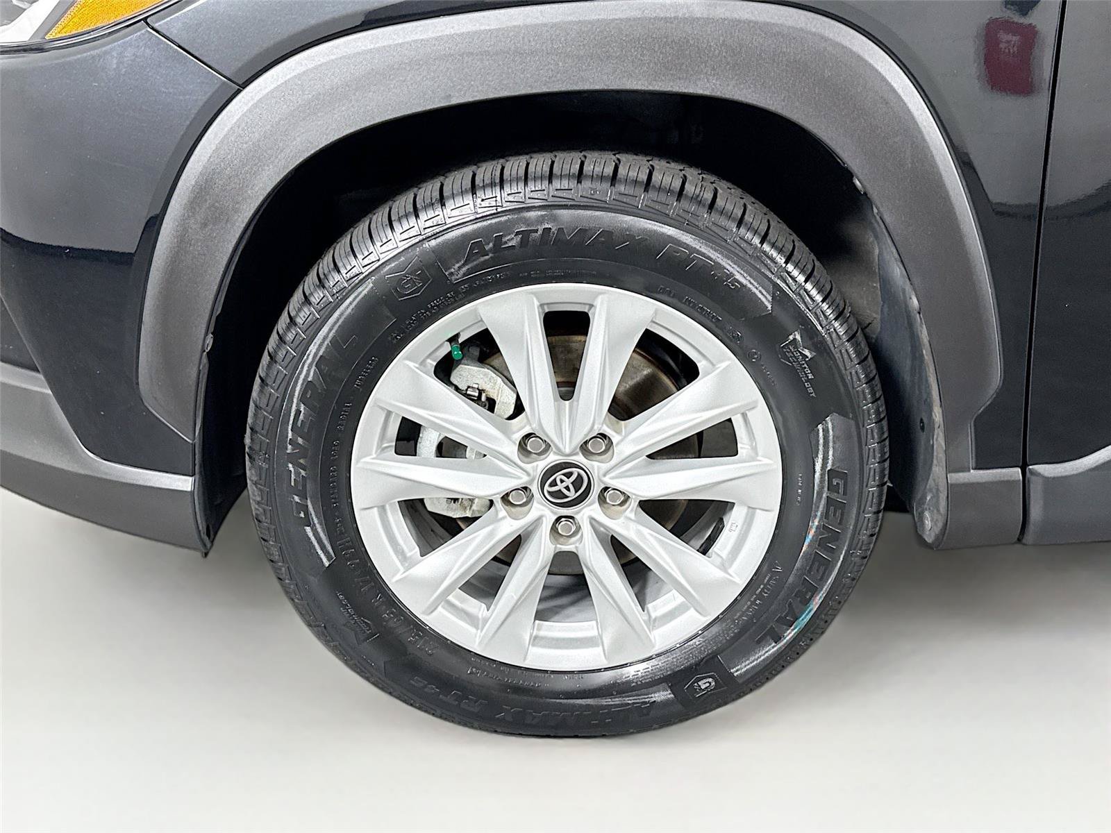 Certified 2023 Toyota Corolla Cross LE FWD image 54