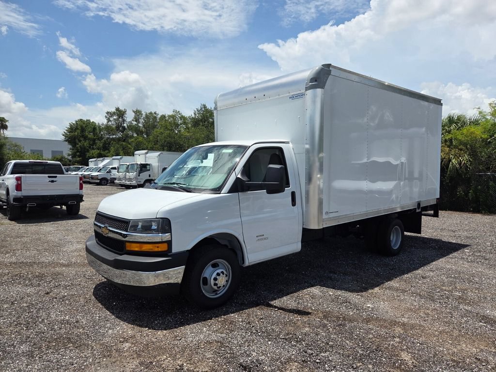 New 2026 Chevrolet Express 4500 w/ Power Convenience Package RWD image 4