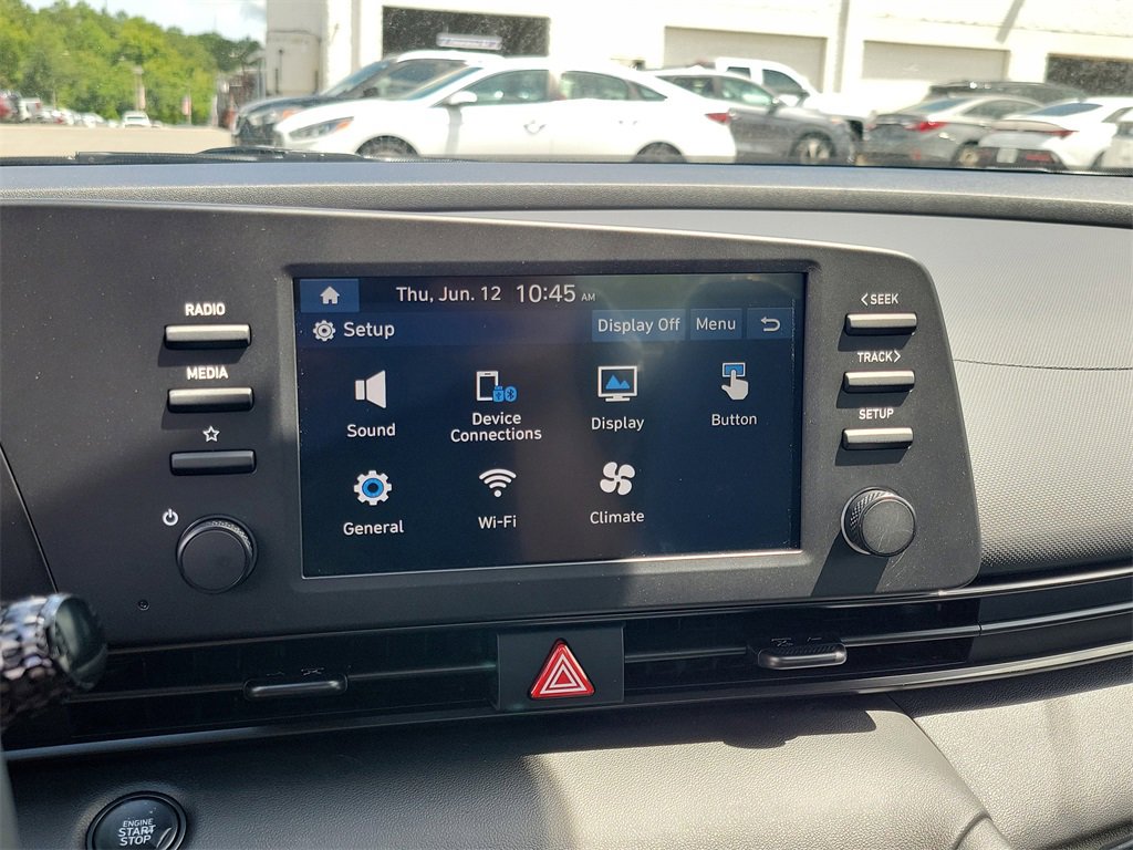 Used 2025 Hyundai Elantra Sport image 18