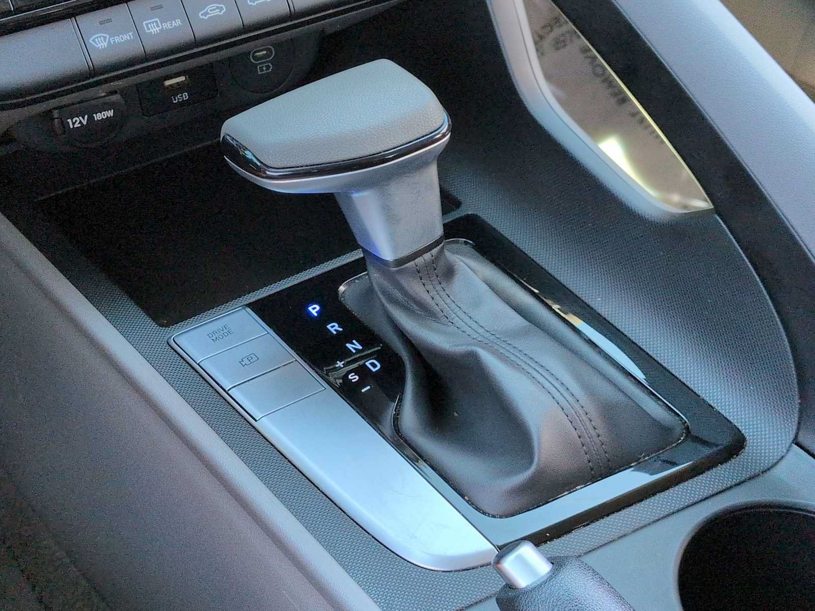 Certified 2024 Hyundai Elantra SEL FWD image 33