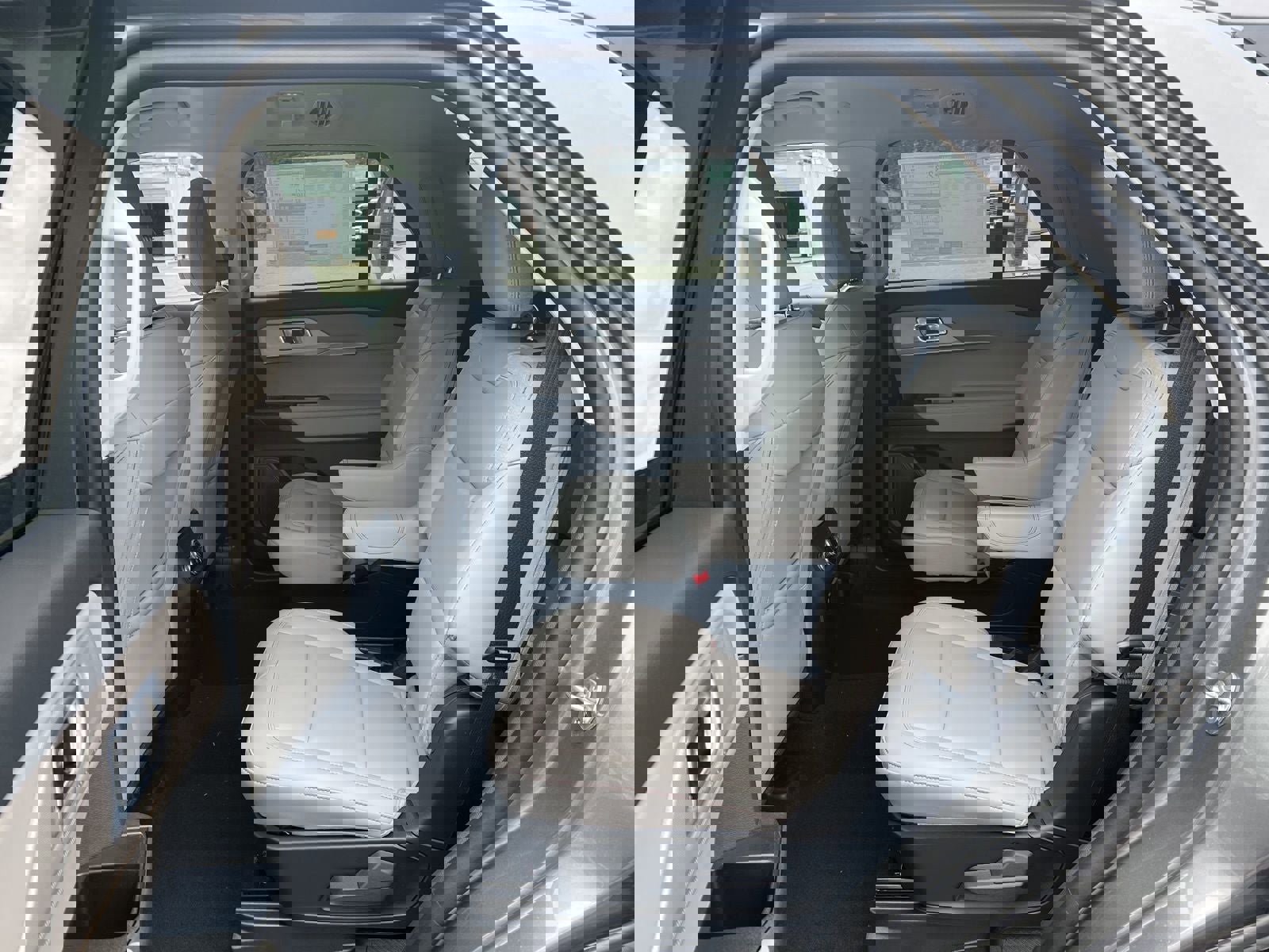 New 2026 Ford Explorer Active w/ Active Comfort Package image 14